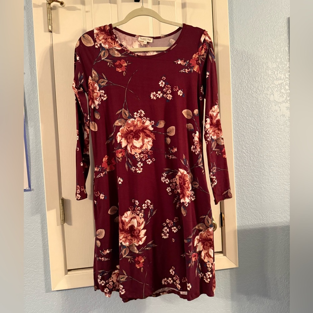 Sweet Pea Red Sundress 3/4 Sleeve Crew Neck